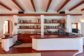 Aquaria Villa