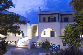 Maistros Village