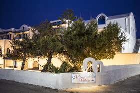 Maistros Village