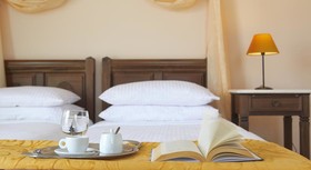 Nikolas Hotel