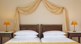 Nikolas Hotel