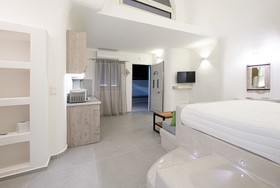 Santoterra Antigua Suites