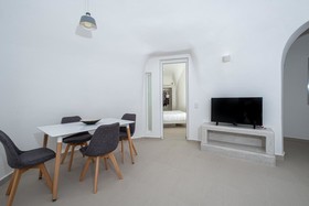 Santoterra Antigua Suites