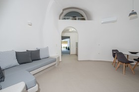 Santoterra Antigua Suites