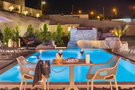 Santoterra Antigua Suites