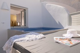 Santoterra Antigua Suites