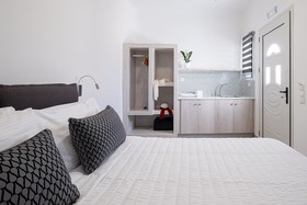 Santoterra Antigua Suites