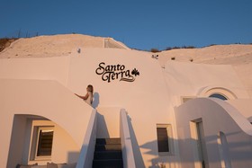 Santoterra Antigua Suites