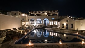 Agnadi View Villa Hotel