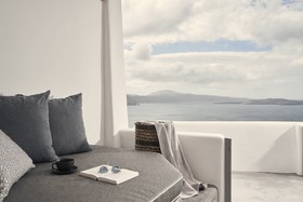 Alisaris Caves Suites