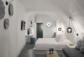 Alisaris Caves Suites