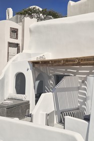 Alisaris Caves Suites
