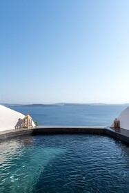 Andronis Luxury Suites