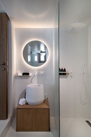 Andronis Luxury Suites