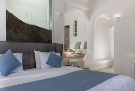 Andronis Luxury Suites
