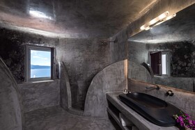 Andronis Luxury Suites