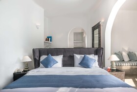 Andronis Luxury Suites