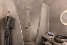 Andronis Luxury Suites