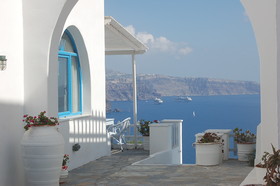 Mr & Mrs White Oia - Santorini