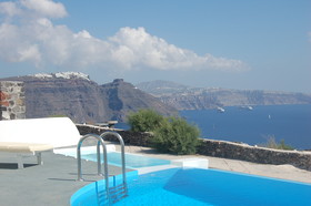 Mr & Mrs White Oia - Santorini