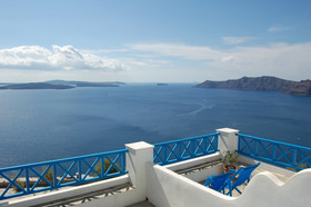 Mr & Mrs White Oia - Santorini