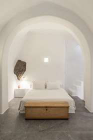 Chelidonia Luxury Suites