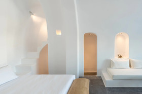 Chelidonia Luxury Suites