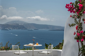 Chelidonia Luxury Suites