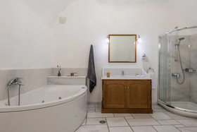 Chelidonia Luxury Suites