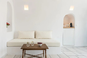 Chelidonia Luxury Suites