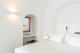 Chelidonia Luxury Suites