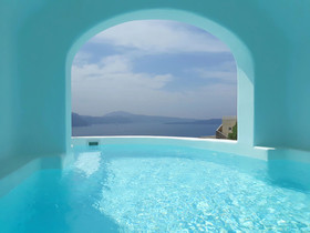 Chelidonia Luxury Suites