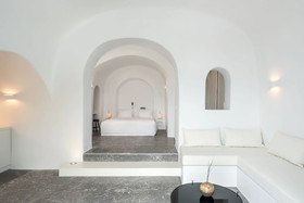 Chelidonia Luxury Suites