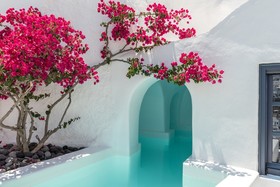 Chelidonia Luxury Suites