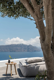 Chelidonia Luxury Suites