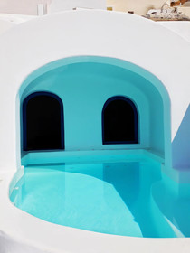Chelidonia Luxury Suites