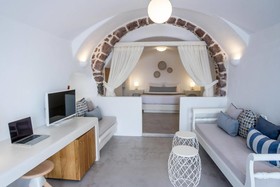 Filotera Suites