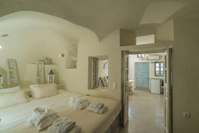 Kaleidoscope Luxury Cave Houses