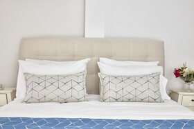 La Maltese Oia Luxury Suites