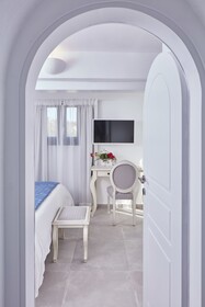 La Maltese Oia Luxury Suites