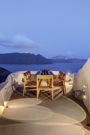 Mystique A Luxury Collection Hotel, Santorini