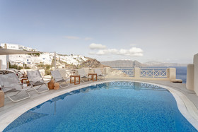 Mystique A Luxury Collection Hotel, Santorini