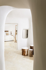 Mystique A Luxury Collection Hotel, Santorini