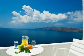 Nikos Villas