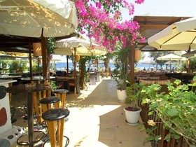 Nostos Apartments