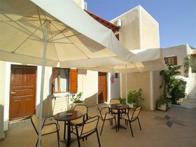 Nostos Apartments
