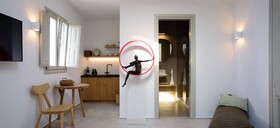Oia Treasures Art Suites