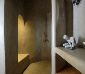 Oia Treasures Art Suites