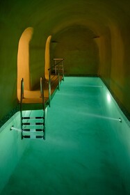 Oia Treasures Art Suites