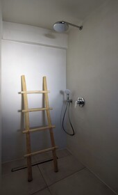 Ryolithos Suites